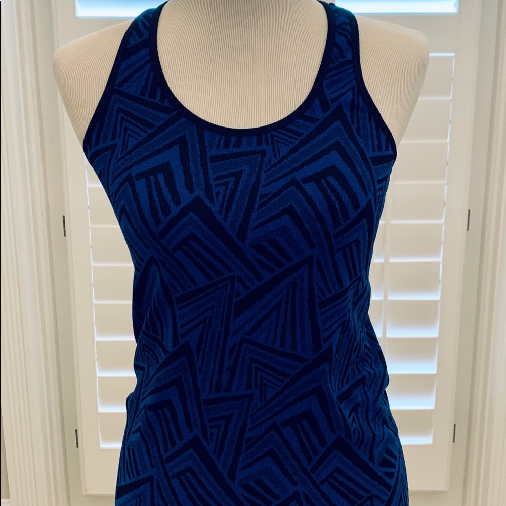FABLETICS Tank - Picture 2 of 8